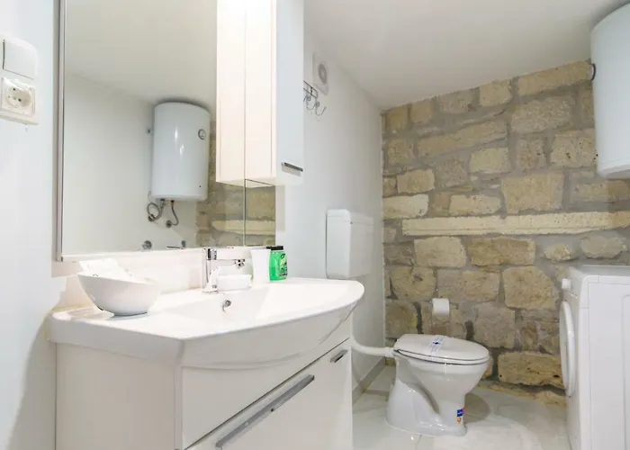 Apartment Rea *