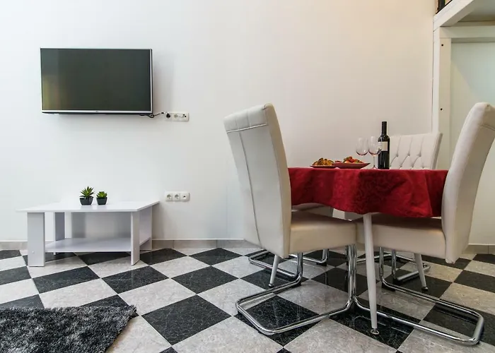 Rea Apartment *